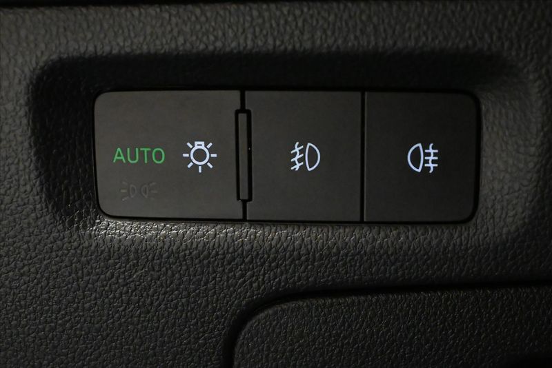 Škoda Octavia 2,0 TDI 110 kW Ambition Záruka - fotka 28 z 31