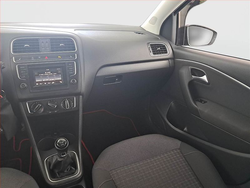 Volkswagen Polo (2016) 1.2 TSI, Serv.kniha, Tempomat - fotka 8 z 15