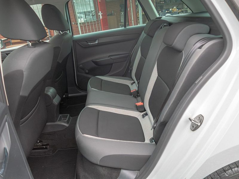 Škoda Fabia (2016) 11/16 1.0i 55KW – TEMPOMAT - fotka 32 z 38