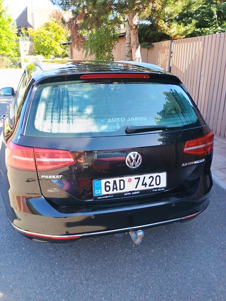 Volkswagen Passat Variant (2017) 2.0 TDi Highline - fotka 4 z 22