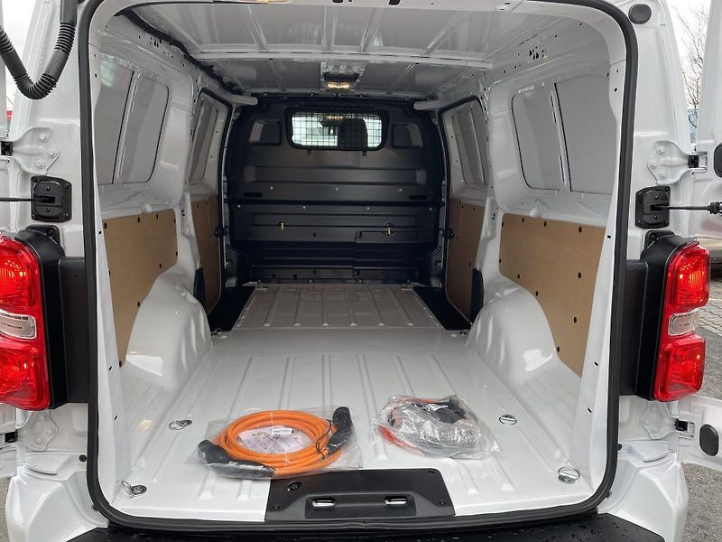 Toyota ProAce EV 136k Comfort ODBĚR 4/2026 - fotka 6 z 32