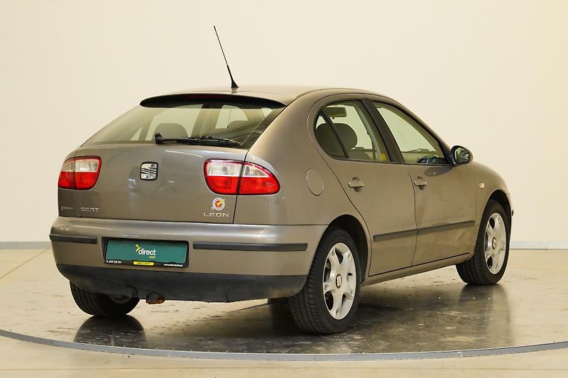 Seat Leon - fotka 3 z 6