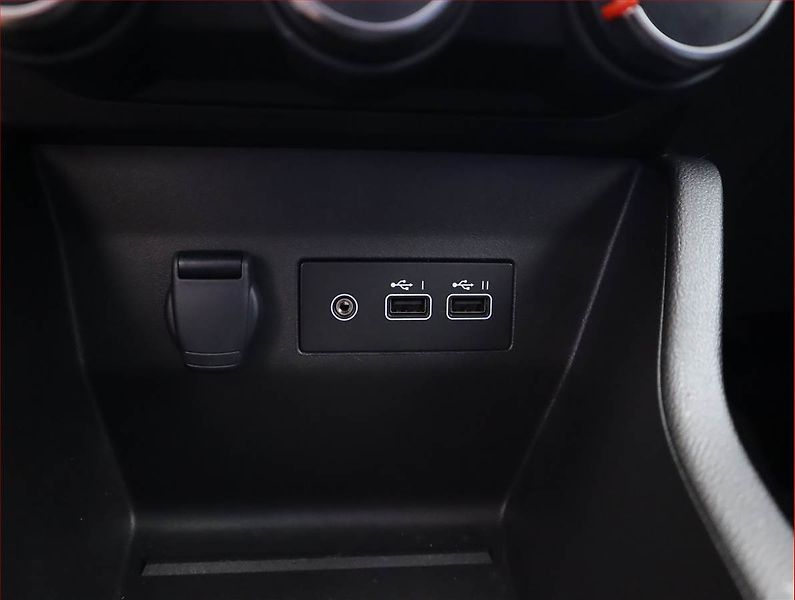 Renault Clio (2025) 1.0 TCe, LPG, Serv.kniha - fotka 18 z 20