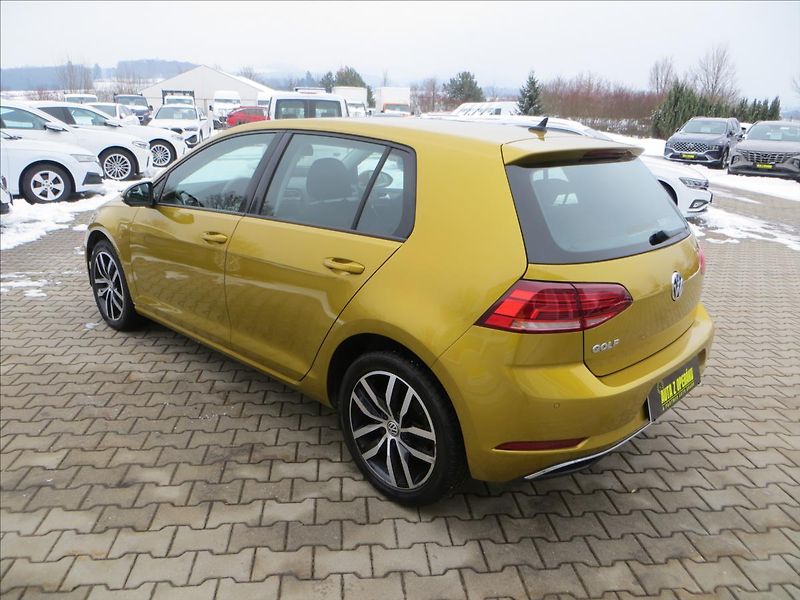 Volkswagen Golf 1,0 TSI 85kW Comfortline DSG - fotka 5 z 24