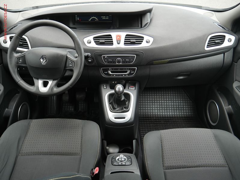 Renault Scénic (2010) 1.5 dCi 7míst, Navi, tempo - fotka 10 z 20