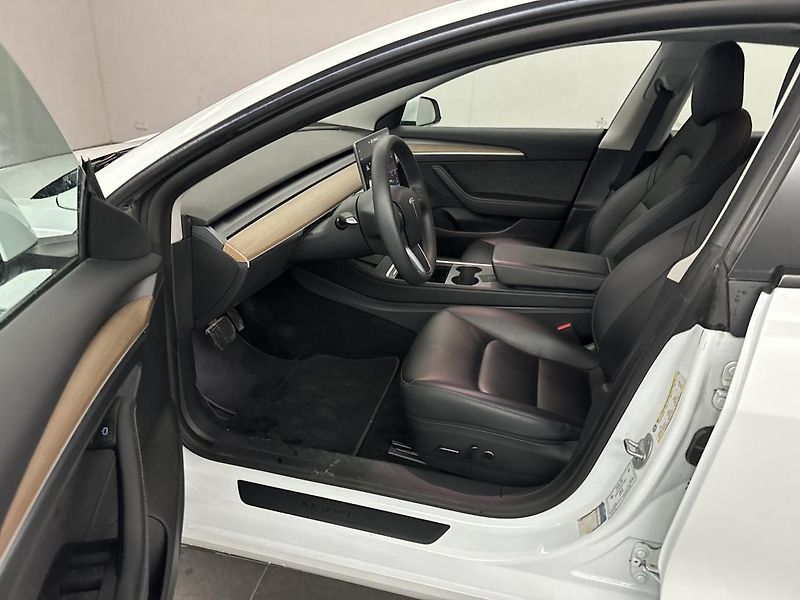 Tesla Model 3 LONG RANGE DUAL MOTOR TZ  98% - fotka 6 z 12