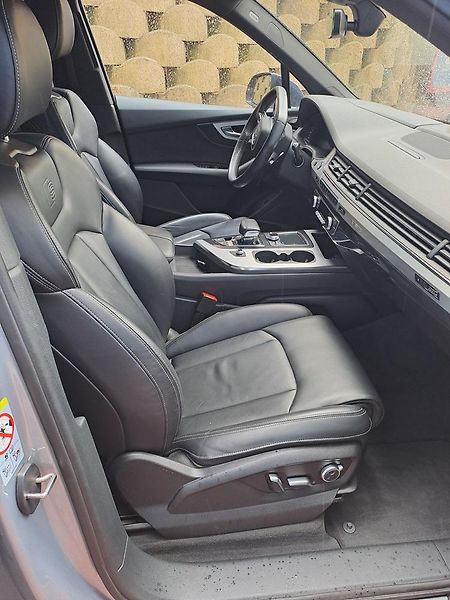 Audi Q7 (2017) - fotka 12 z 28
