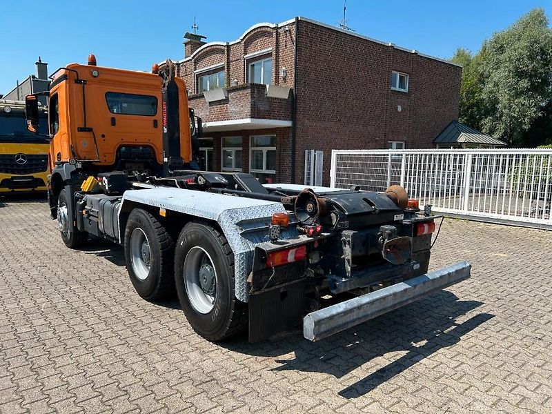 Mercedes-Benz (2016) Arocs 2640 6x4 JNK EURO 6 - fotka 11 z 20