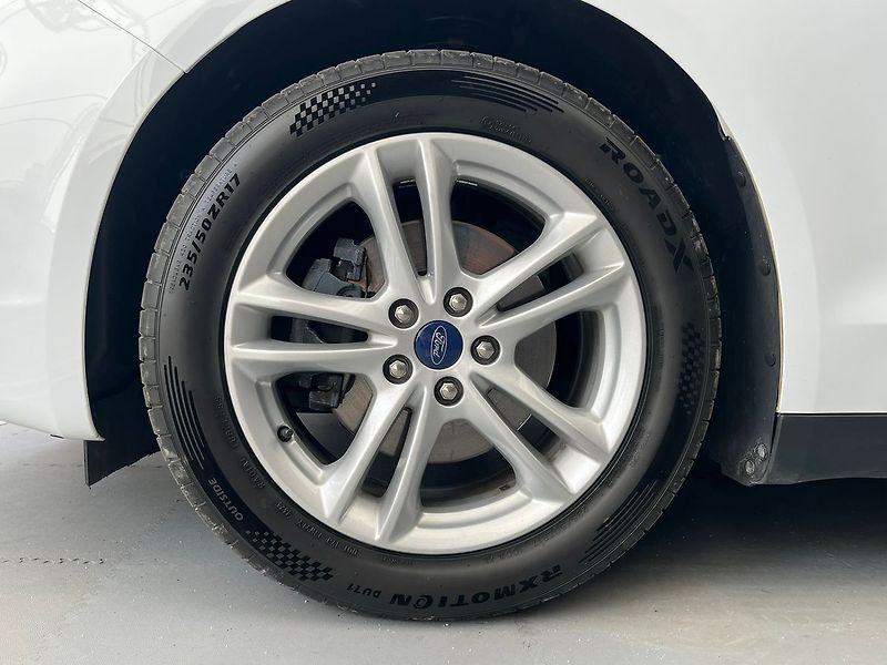 Ford Mondeo 110 kW, MANUÁL, TAŽNÉ - fotka 48 z 69
