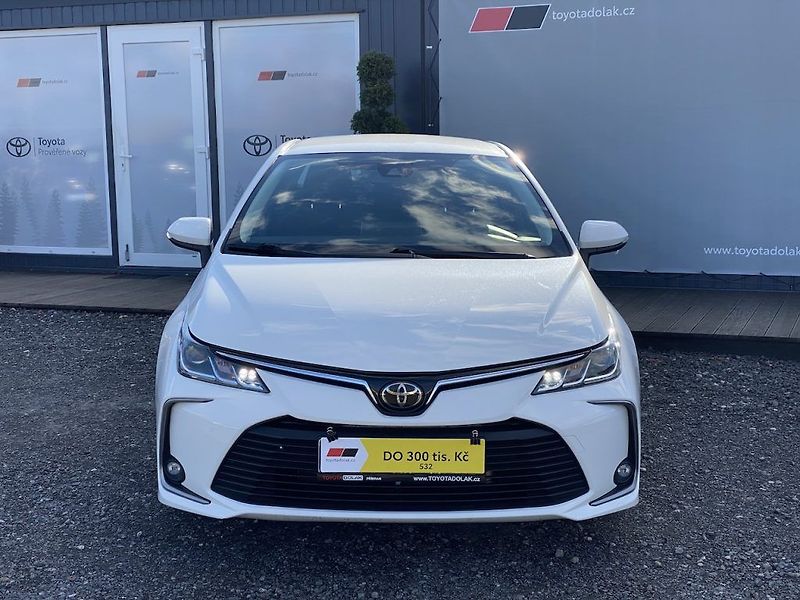 Toyota Corolla 1.6i, ČR-1m, Comfort, tažné - fotka 2 z 33