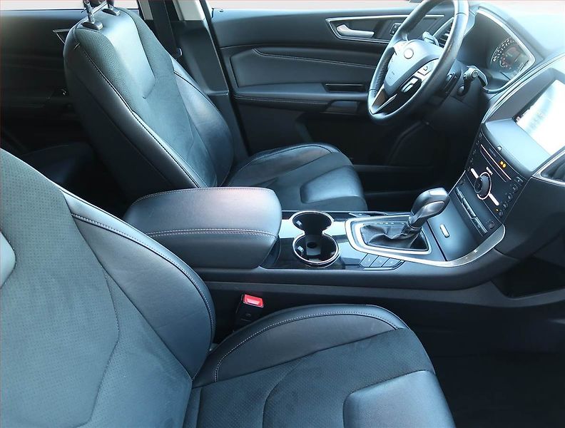 Ford S-MAX (2016) 2.0 TDCi, 4X4, Automat - fotka 9 z 14