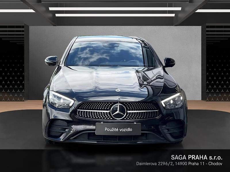 Mercedes-Benz Třídy E 300 d 4MATIC AMG Line - fotka 2 z 18