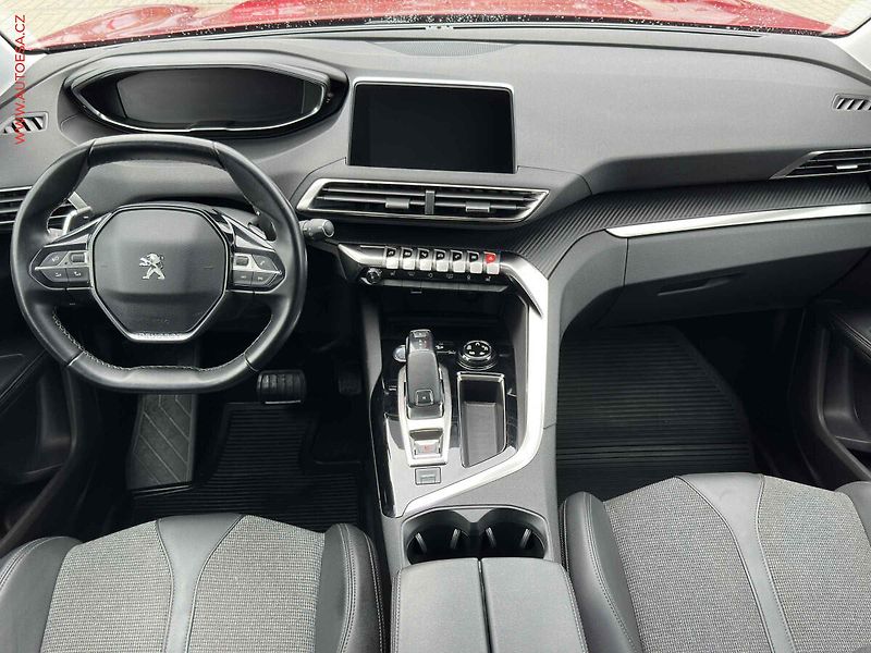 Peugeot 5008 (2020) 1.5 HDi, 2.maj,ČR, Allure - fotka 9 z 24
