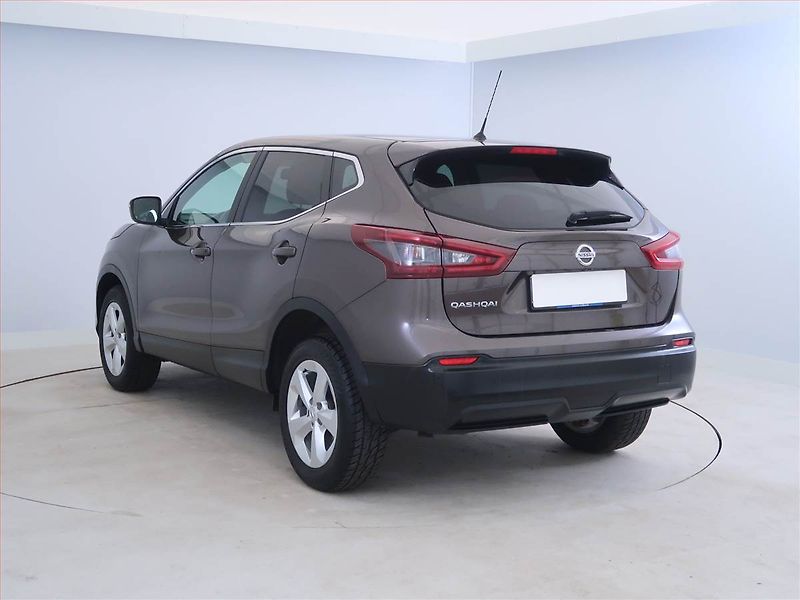 Nissan Qashqai (2020) Acenta 1.3 DIG-T, Serv.kniha - fotka 4 z 16