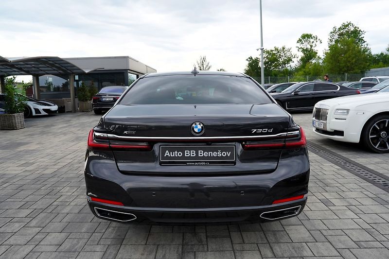 BMW Řada 7 d xDrive/9AT/Lasery - fotka 5 z 44
