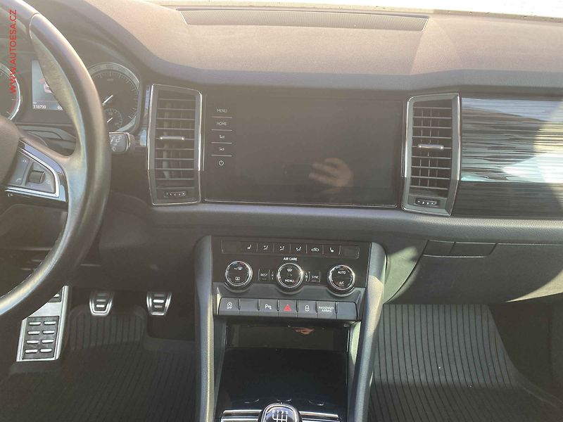 Škoda Kodiaq (2017) 1.4 TSi 4x4, Style, LED, navi - fotka 12 z 20