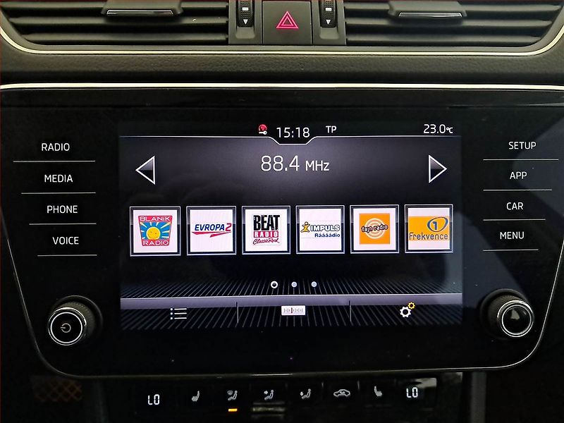Škoda Superb (2017) Style 2.0 TDI, Automat - fotka 13 z 17