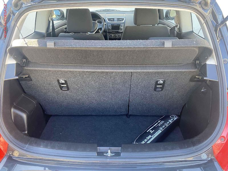Suzuki Swift (2015) 1.2 VVT, Klima - fotka 7 z 15