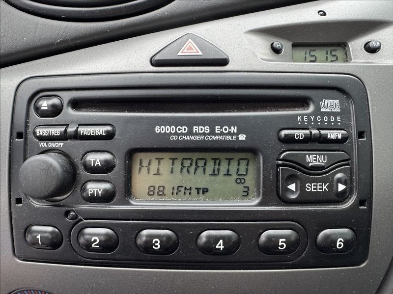 Ford Focus 1,6 i 16V 74kW 1.maj. původ ČR - fotka 34 z 45