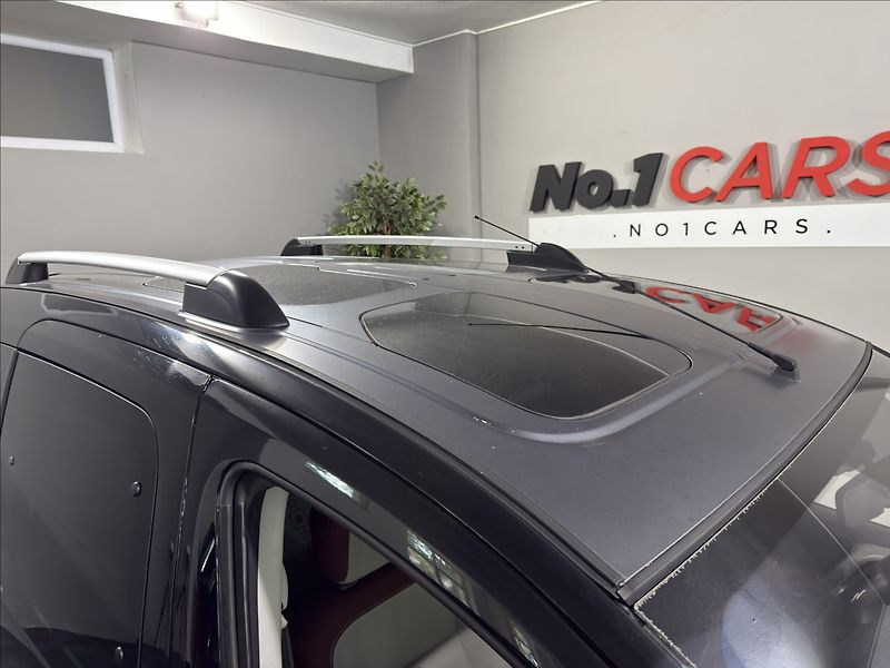 Citroën Berlingo 1,6   i MULTISPACE WEBASTO - fotka 29 z 29