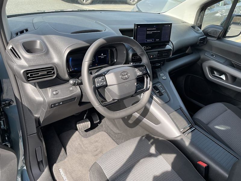 Toyota ProAce City Verso 1.5D 130k VIP 7S ODBĚR 10/2026 - fotka 13 z 33