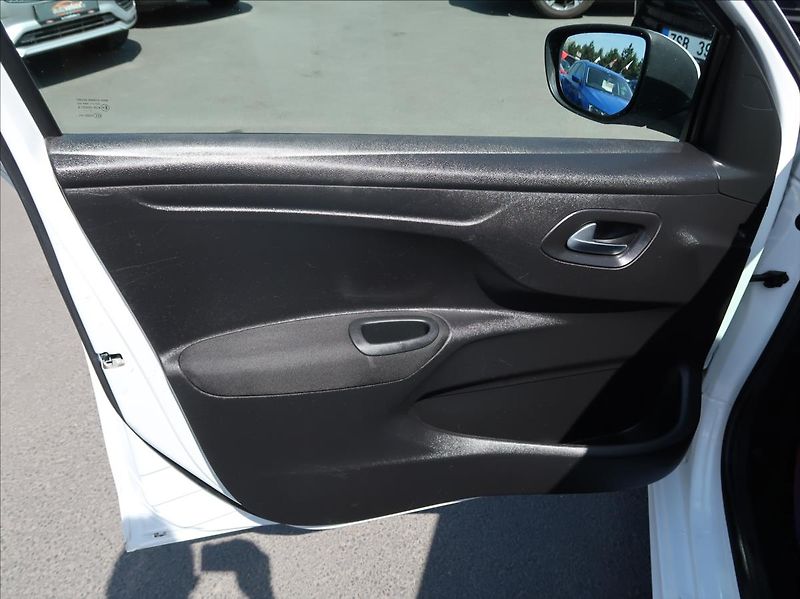 Citroën C-Elysée 1,6 BHDi,73kW,1majČR,Serv.kn. - fotka 18 z 24