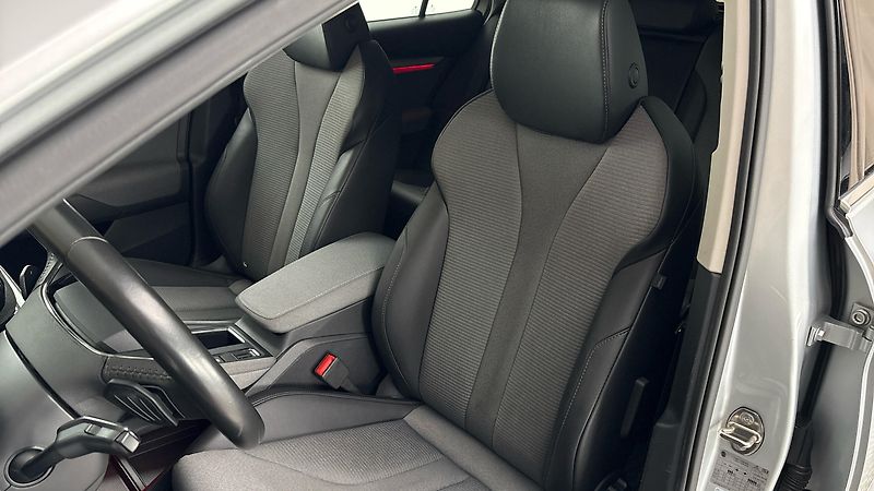 Škoda Enyaq 82 kWh AUT 80 Loft - fotka 15 z 29