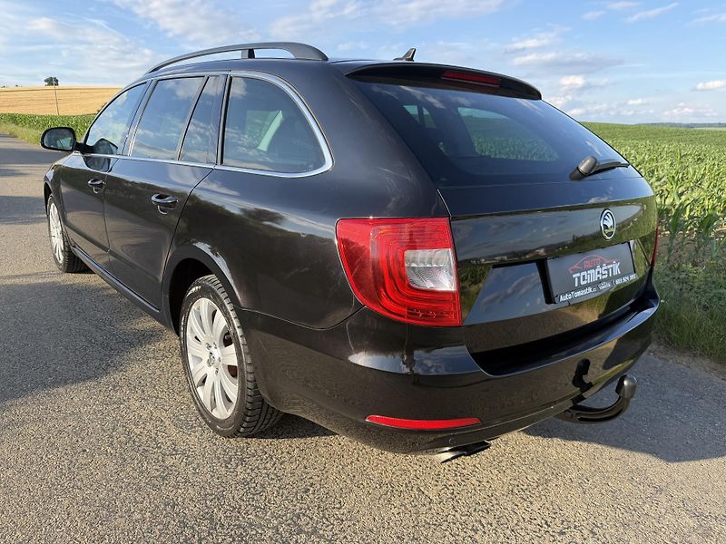 Škoda Superb (2014) 2,0TDI 125kW DSG ELEGANCE - fotka 7 z 81