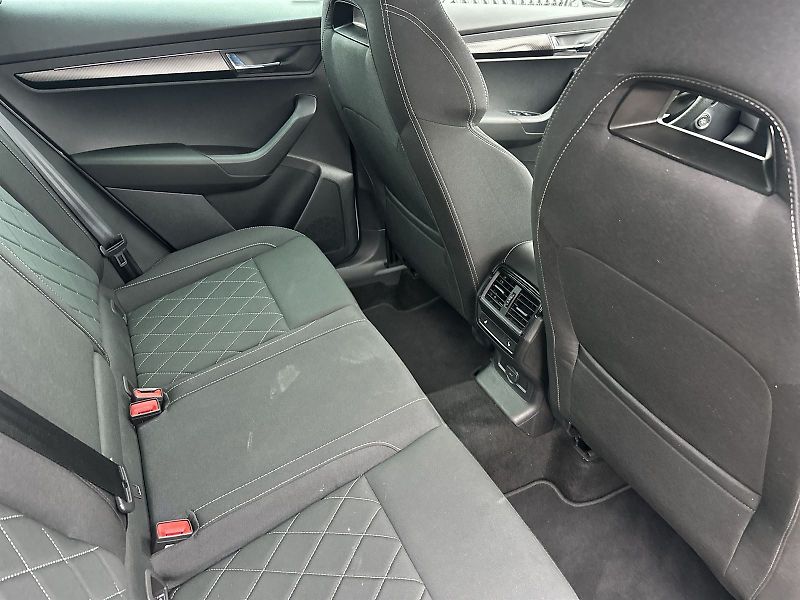 Škoda Karoq (2025) 2.0 TDI 4x4 DSG Sportline - fotka 10 z 33
