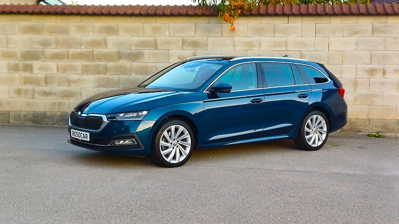Škoda Octavia TDI 110kW DSG 4x4-1.maj-ČR-TZ- - fotografie inzerátu