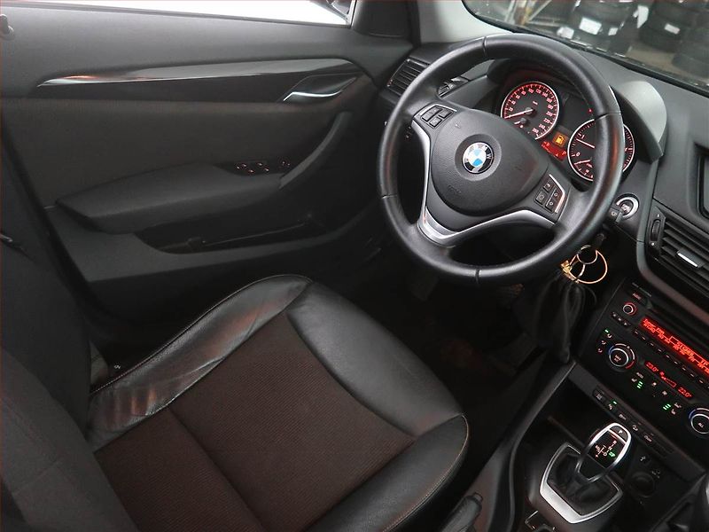 BMW X1 (2014) xLine xDrive20d, 4X4, Automat - fotka 7 z 18