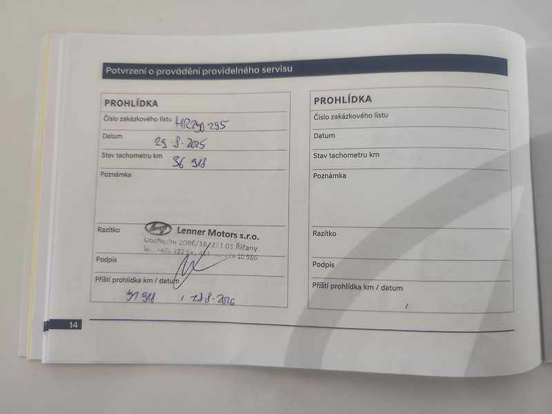Hyundai i30 1.5 T-GDi/117kW N-Line DCT - fotka 33 z 33