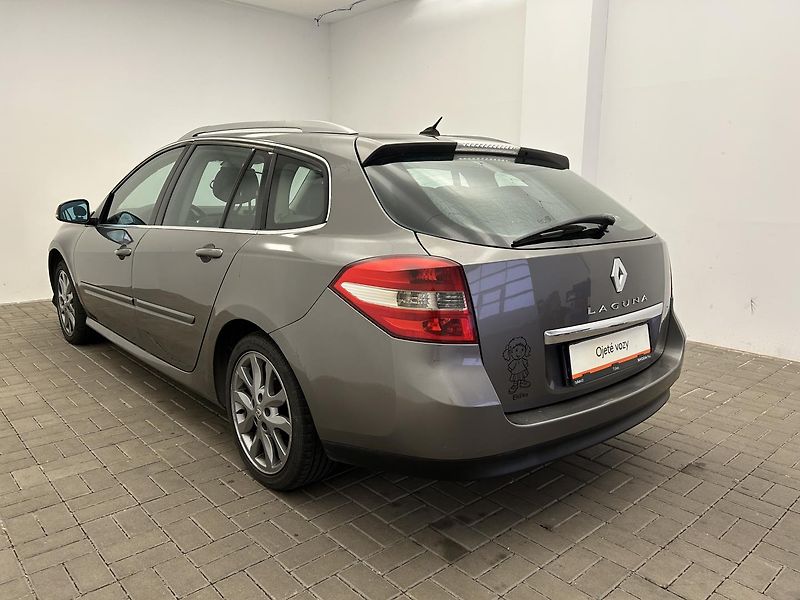 Renault Laguna 1.5 DCI Expression - fotka 25 z 25