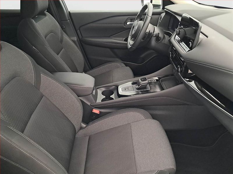 Nissan Qashqai (2021) N-Connecta 1.3 DIG-T - fotka 9 z 21