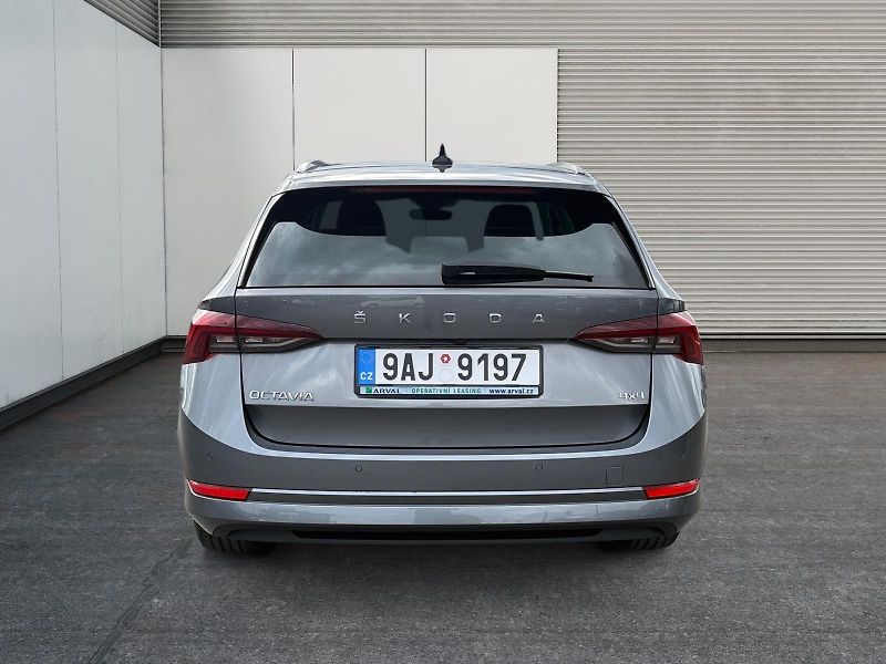 Škoda Octavia (2022) STYLE 2.0TSI 140kW DSG 4x4 CZ - fotka 5 z 11