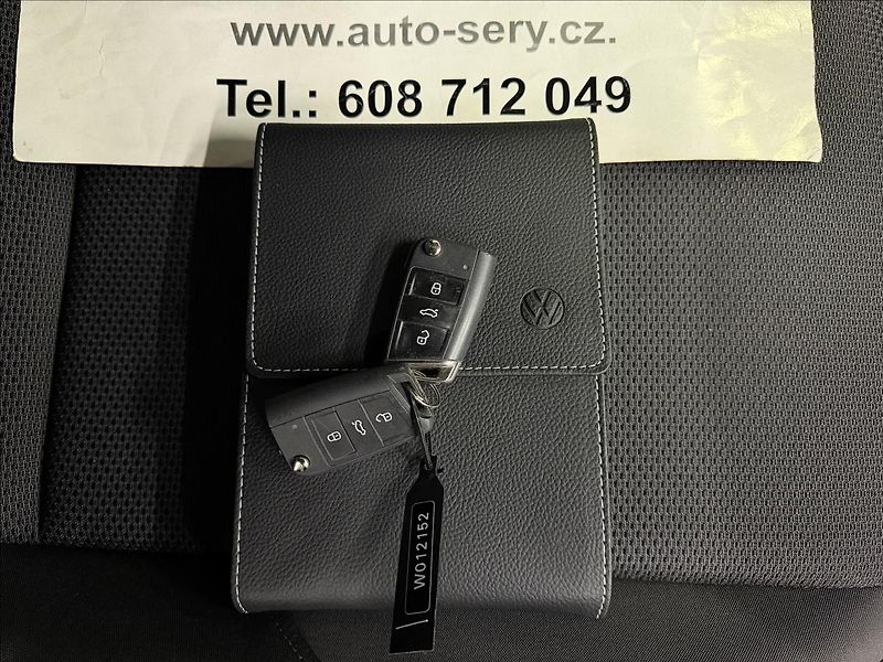 Volkswagen Touran 2.0TDI 2XKOLA 1MAJITEL 84KM! - fotka 35 z 37