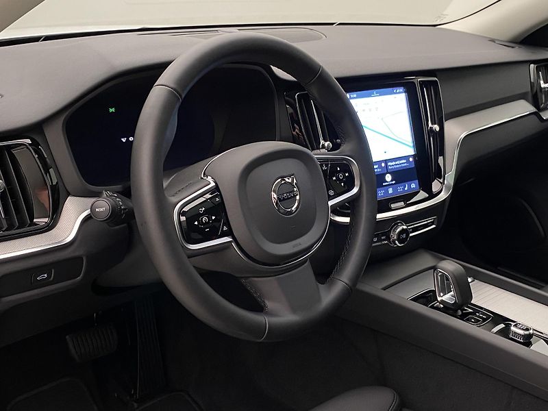 Volvo V60 B4 DARK PLUS AUT  - fotka 19 z 59