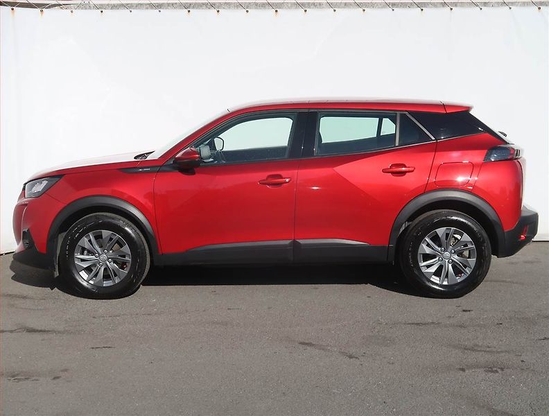 Peugeot 2008 (2020) 1.2 PureTech, ČR,1.maj - fotka 3 z 18