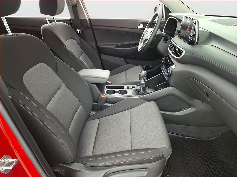 Hyundai Tucson (2020) 1.6 T-GDI - fotka 9 z 16