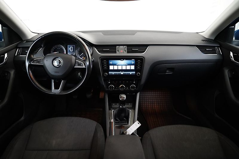 Škoda Octavia - fotka 5 z 22