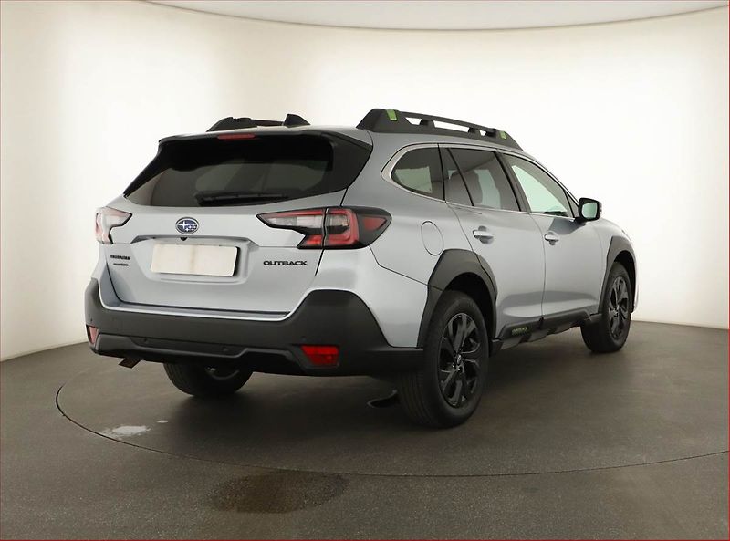 Subaru Outback (2022) 2.5 i - fotka 5 z 18