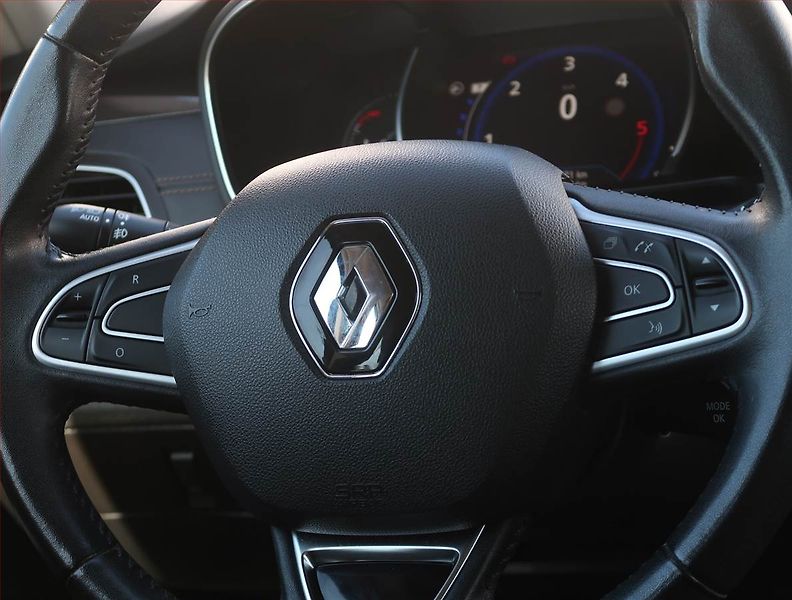 Renault Talisman (2016) Business 1.6 dCi, Automat - fotka 21 z 21