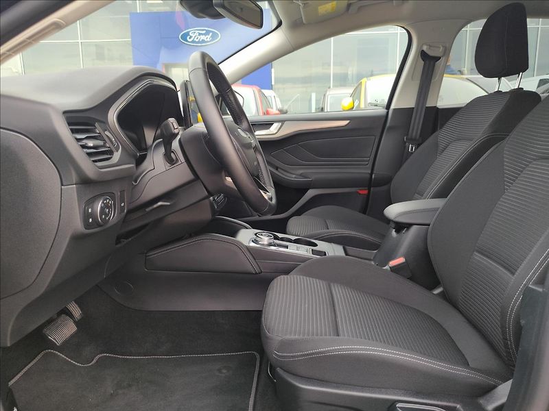 Ford Focus 1,5 EcoBlue 85kW TitaniumX AUT - fotka 20 z 41