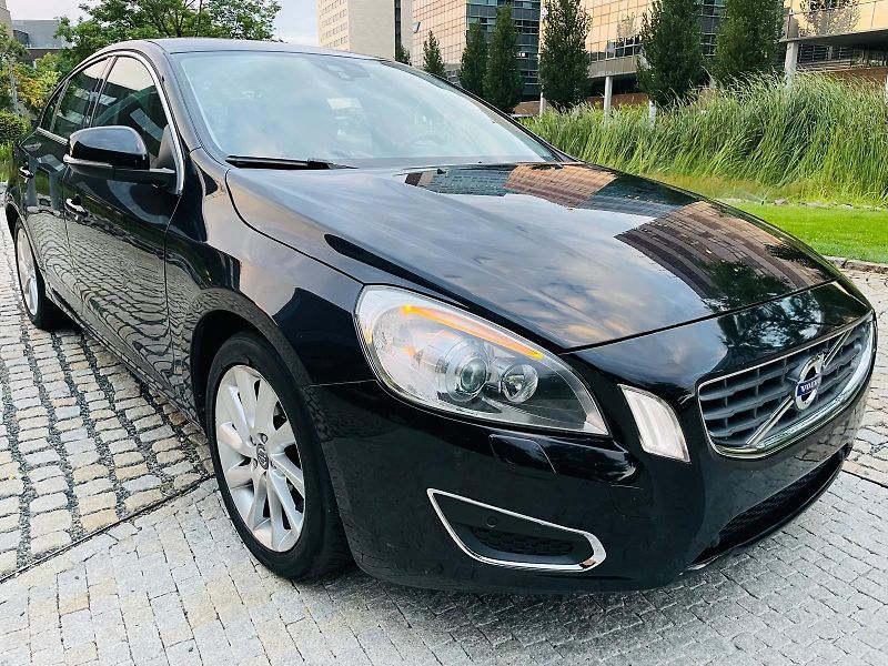 Volvo S60 2.0D 120KW 5VÁLEC VÝHŘEV SENZO - fotka 7 z 44