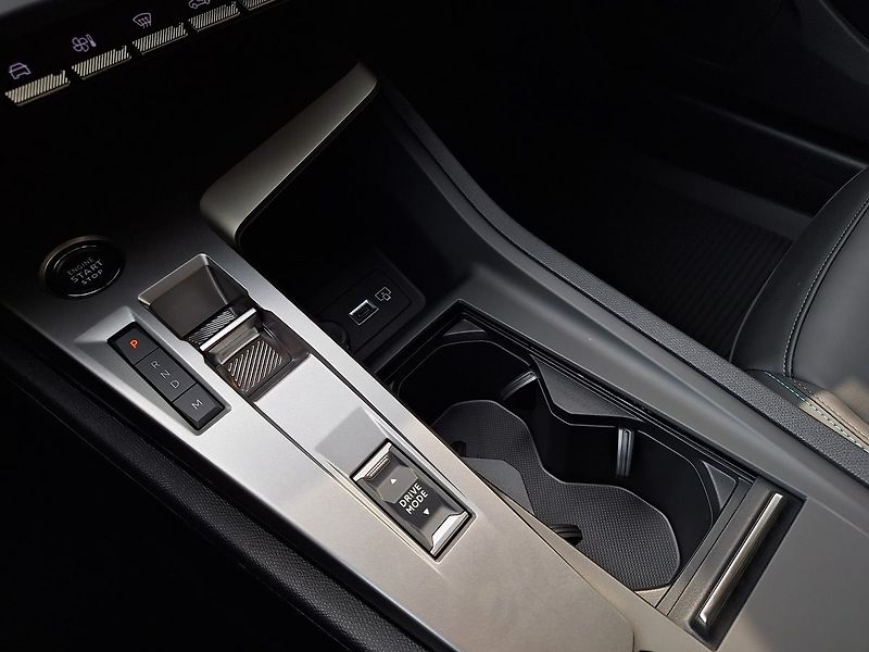 Peugeot 308 (2026) SW ALLURE Hybrid 145 e-DCS6 - fotka 14 z 17