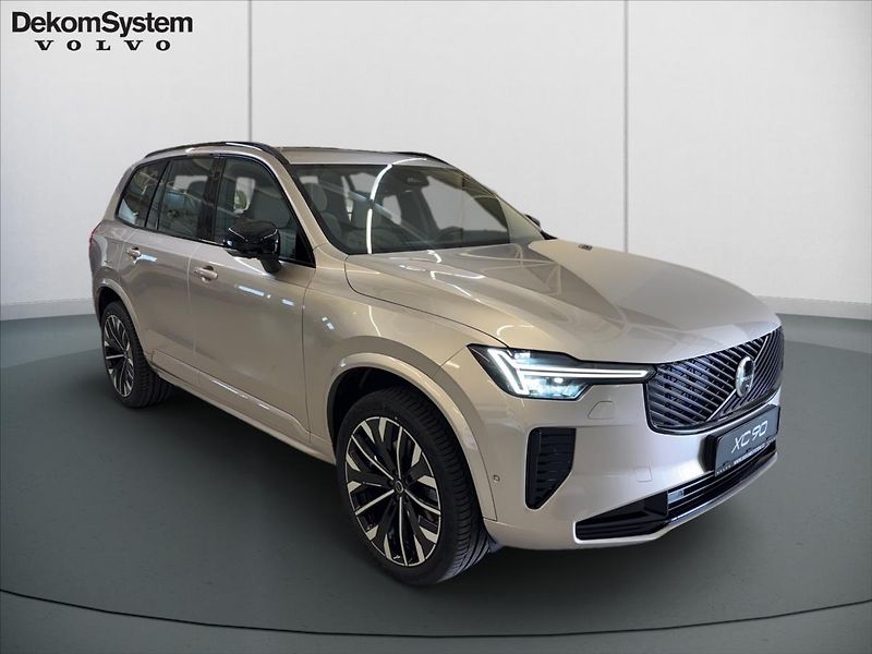 Volvo XC90 (2025) 2,0 B5 AWD Dark Plus 2233  Plu - fotka 2 z 15