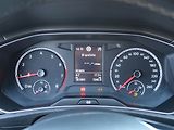 Volkswagen T-Roc (2018) 1.0 TSI, Navi, Tempomat - náhled 11