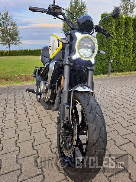 CFMOTO 300 CL-X (2024) - fotka 4 z 16