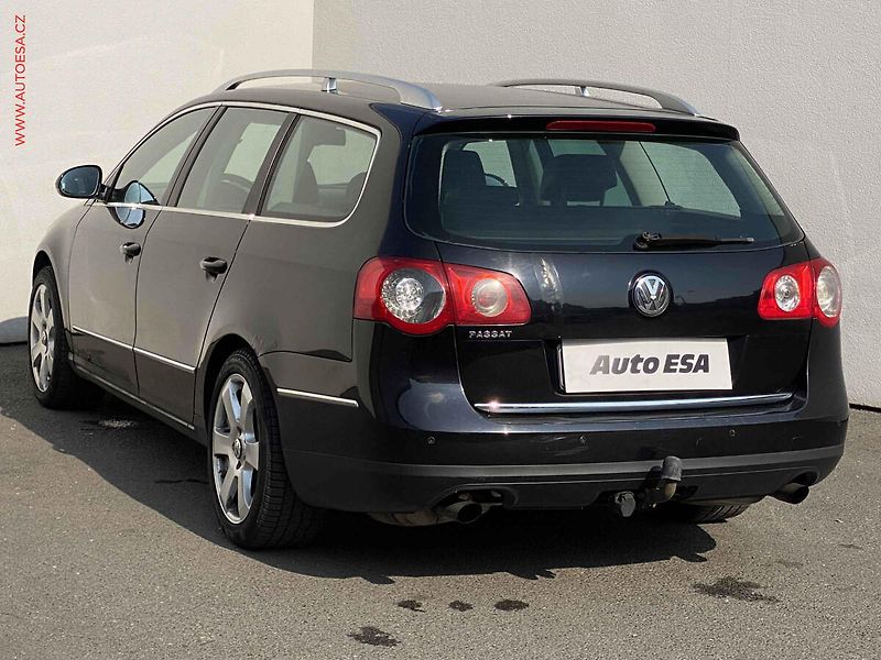 Volkswagen Passat (2006) 3.2FSi 4x4, DSG - fotka 6 z 16