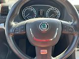 Škoda Octavia (2010) 2.0TDi, DSG, xenon - náhled 12